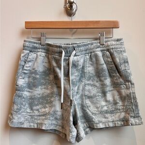 Athleta Tie-Dye Athletic Shorts in Gray